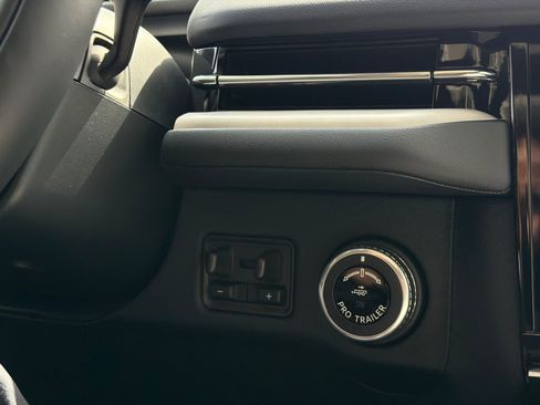 New 2026 Lincoln Navigator L Reserve image 30