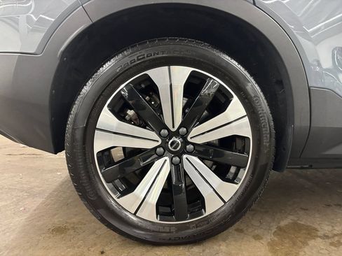 Certified 2023 Volvo C40 Recharge Core w/ Climate Package AWD/4WD image 34