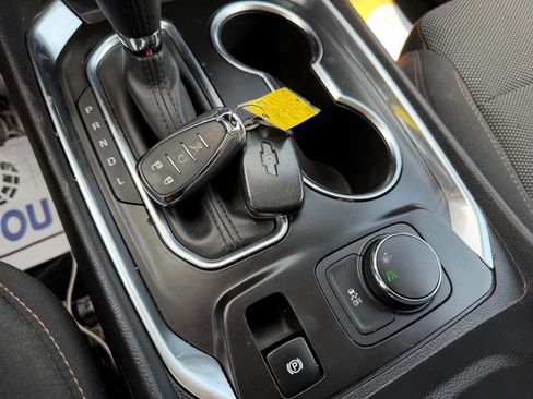 Used 2018 Chevrolet Traverse LT FWD image 21