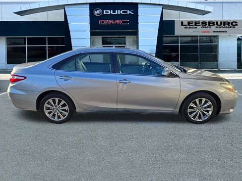Used 2015 Toyota Camry XLE image 8