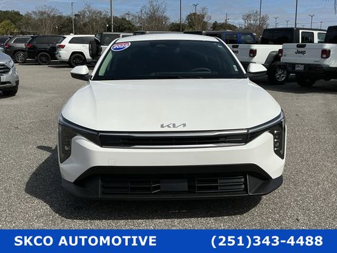Used 2025 Kia K4 LXS image 8