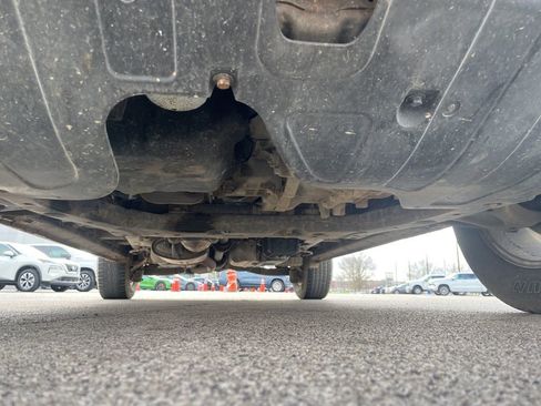 Used 2011 Kia Sorento LX w/ Convenience Pkg image 12