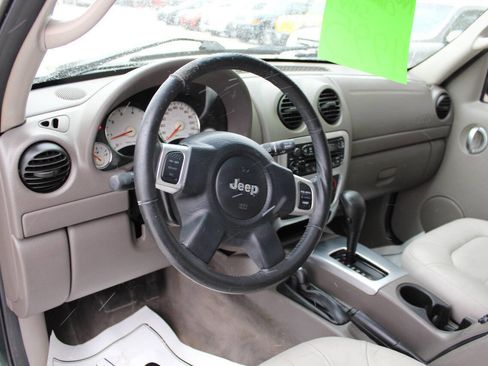Used 2003 Jeep Liberty Limited image 17