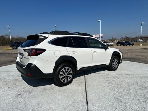 Certified 2025 Subaru Outback Premium w/ Popular Package #1A image 7