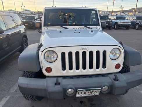 Used 2012 Jeep Wrangler Unlimited Sport image 2