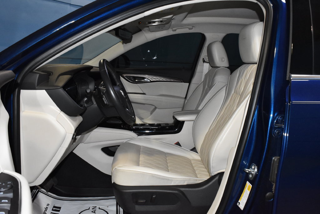 Used 2023 Buick Envision Avenir FWD image 9