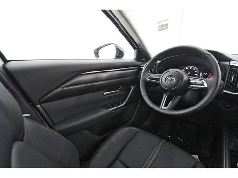 Certified 2025 MAZDA CX-50 AWD 2.5 Hybrid w/ Premium Pkg image 8