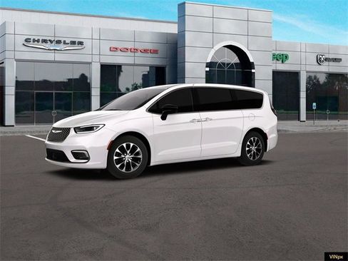 New 2026 Chrysler Pacifica Select image 2