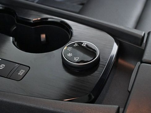 Certified 2023 Nissan Rogue SV w/ SV Premium B Package image 20