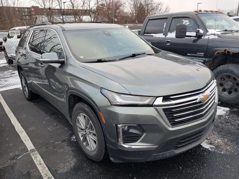Used 2022 Chevrolet Traverse LT image 6