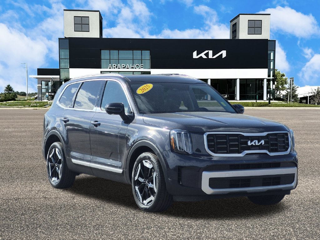 Certified 2025 Kia Telluride S AWD/4WD image 2