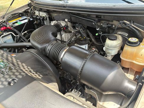 Used 2004 Ford F150 XLT RWD image 18