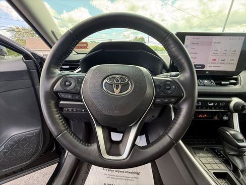 Certified 2023 Toyota RAV4 XLE Premium AWD/4WD image 8