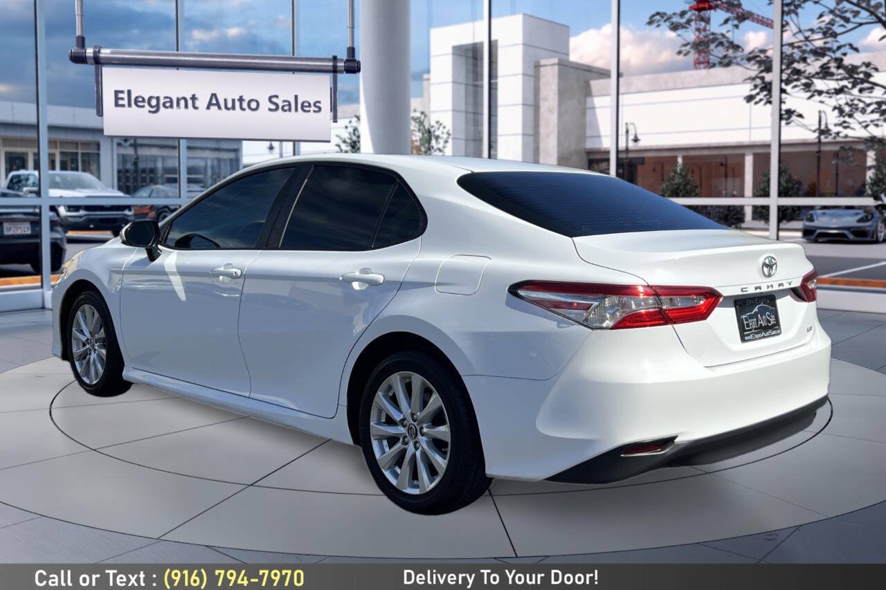 Used 2018 Toyota Camry LE FWD image 7