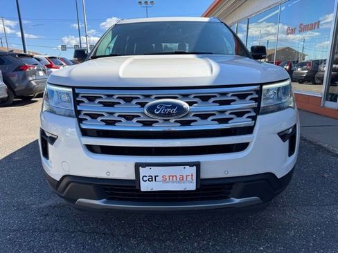 Used 2018 Ford Explorer XLT w/ Equipment Group 201A AWD/4WD image 2