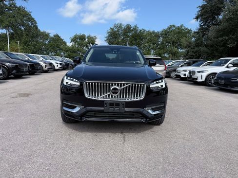 Certified 2023 Volvo XC90 T8 Plus AWD/4WD image 10