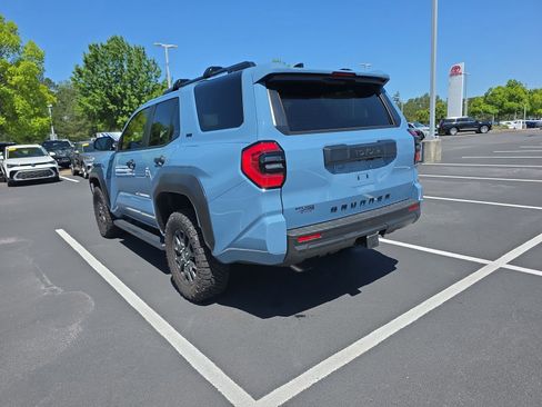 Used 2026 Toyota 4Runner SR5 AWD/4WD image 7