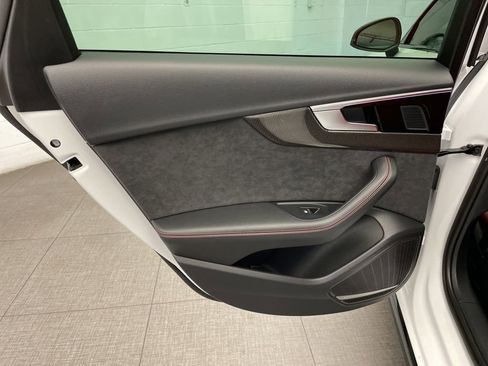 Used 2024 Audi S4 Prestige image 24