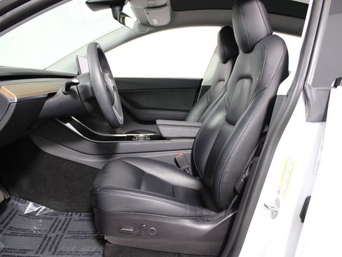 Used 2021 Tesla Model Y Long Range image 8