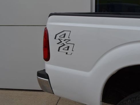 Used 2011 Ford F350 Lariat w/ Lariat Interior Pkg AWD/4WD image 13
