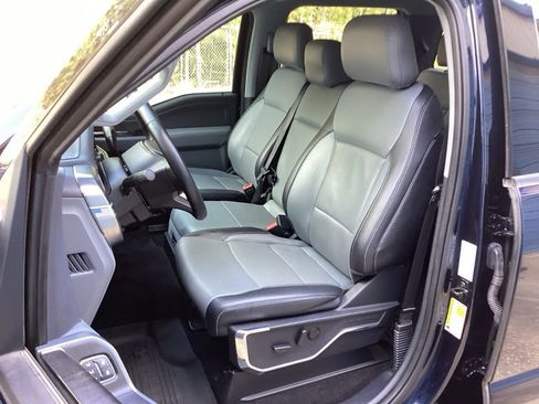 Used 2022 Ford F150 Lariat w/ Trailer Tow Package image 29