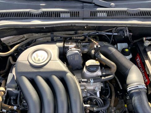 Used 2011 Volkswagen Jetta Sedan FWD image 31