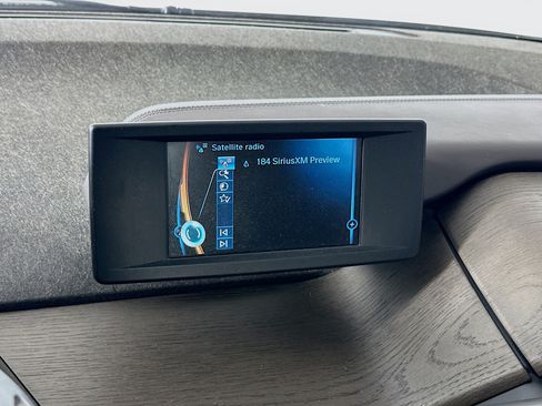 Used 2018 BMW i3 w/ Range Extender RWD image 19