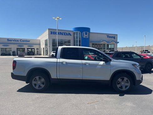 Certified 2025 Honda Ridgeline TrailSport image 2
