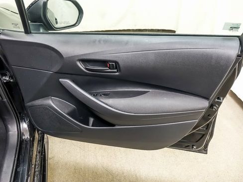 Certified 2025 Toyota Corolla LE image 24