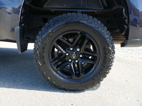 Used 2022 Chevrolet Silverado 1500 Custom Trail Boss image 13