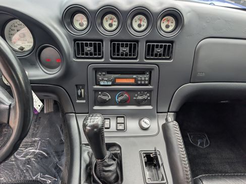Used 1996 Dodge Viper GTS RWD image 17