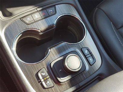 Certified 2023 GMC Acadia SLT w/ Preferred Package