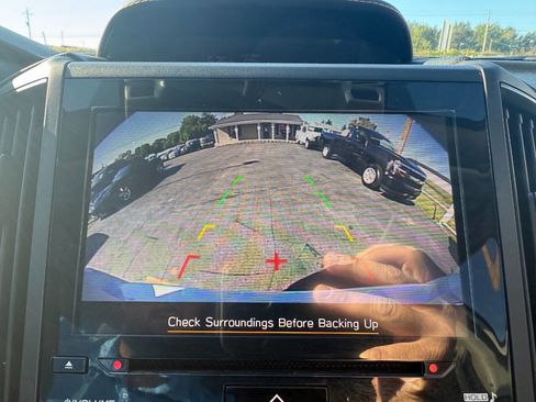 Used 2021 Subaru Crosstrek 2.5i Sport w/ Moonroof Package image 16