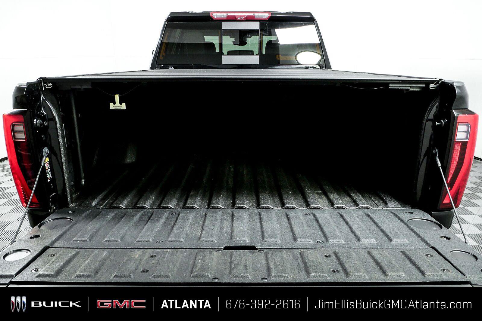 Used 2024 GMC Sierra 2500 Denali w/ Denali Reserve Package AWD/4WD image 30