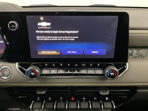 New 2026 Chevrolet Colorado ZR2 w/ Technology Package AWD/4WD image 14