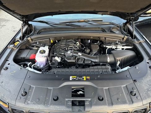 New 2025 Jeep Grand Cherokee Limited w/ Luxury Tech Group II AWD/4WD image 30