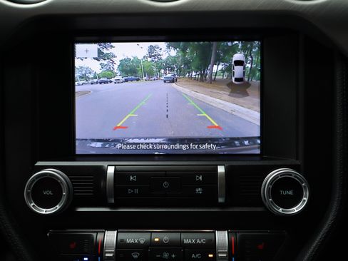 Used 2020 Ford Mustang Premium RWD image 33