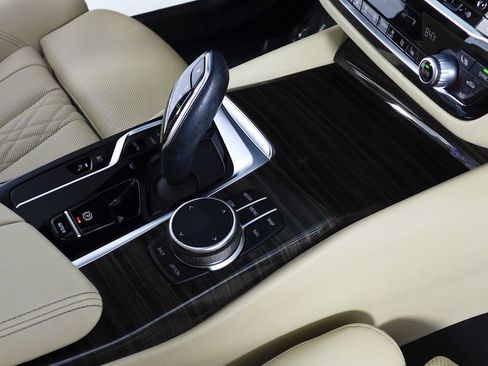 Used 2023 BMW 530e 530e iPerformance w/ Convenience Package image 15