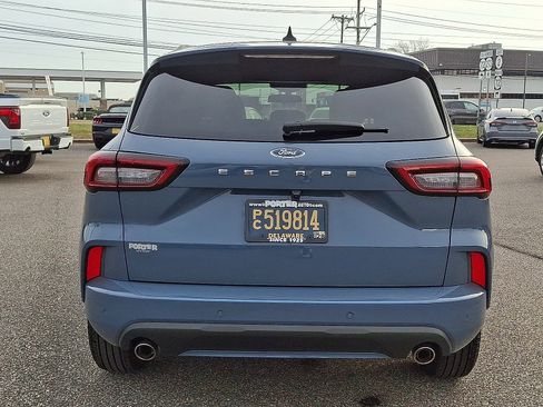 Certified 2024 Ford Escape ST-Line w/ Tech Pack #1 image 9
