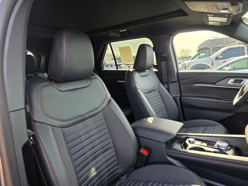 New 2026 Ford Explorer ST-Line AWD/4WD image 34