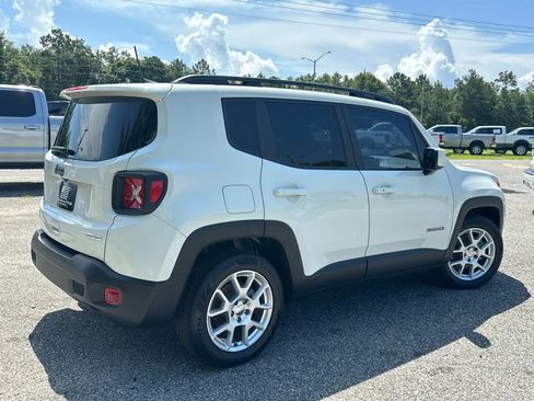 Used 2021 Jeep Renegade Latitude w/ Sun & Sound Group image 5
