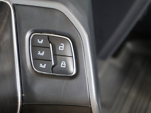 Used 2021 Ford F150 Lariat image 23