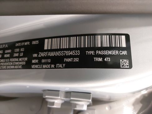 New 2025 Alfa Romeo Giulia w/ Veloce Package Rwd image 37