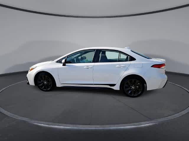 Used 2026 Toyota Corolla SE FWD image 5