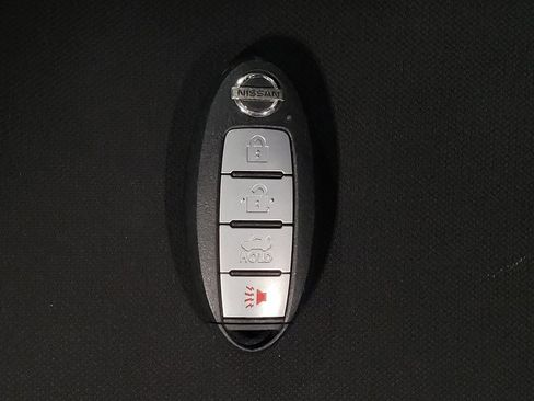 Used 2025 Nissan Sentra SV FWD image 32