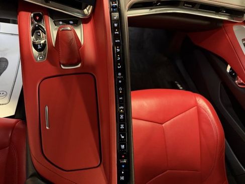 Used 2020 Chevrolet Corvette Stingray Preferred Cpe w/ 2LT Preferred Equipment Group image 32