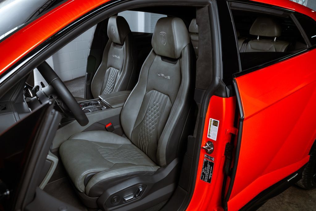 Used 2024 Lamborghini Urus S AWD/4WD image 22