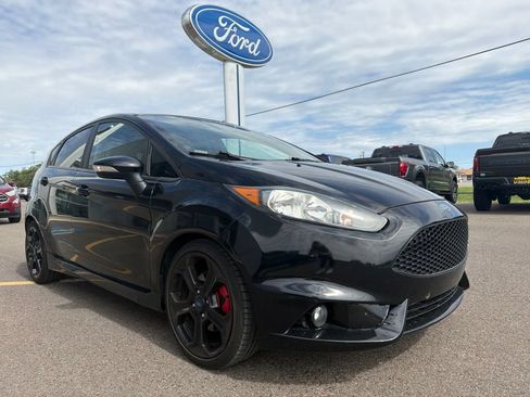 Used 2019 Ford Fiesta ST FWD image 4