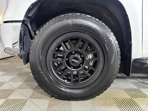 Used 2020 Toyota Tundra SR5 AWD/4WD image 28