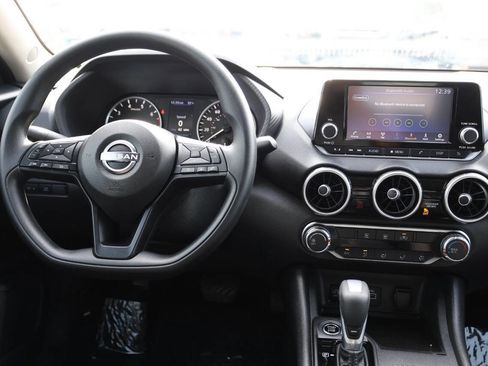 Used 2025 Nissan Sentra S FWD image 22